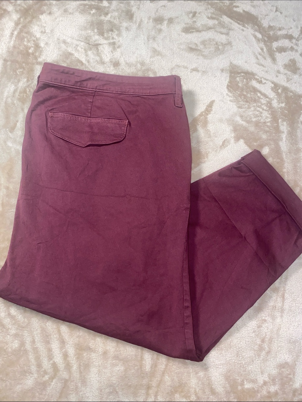 NWT torrid Women's Burgundy Ankle Crop Jeans